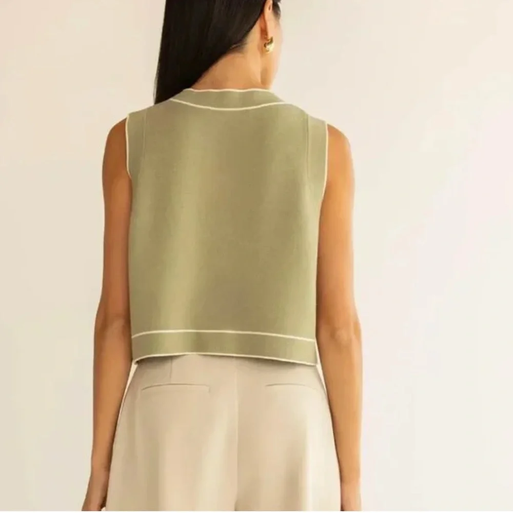 Emerson Lang Young Contemporary Knit Button Front Vest – Size L - Picture 2 of 11